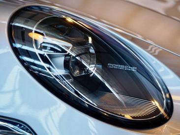 Porsche 992 I Carrera 4S — photo 9