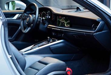Porsche 992 I Carrera 4S — photo 29