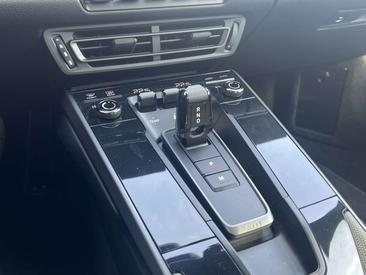 Porsche 992 I Carrera — photo 11