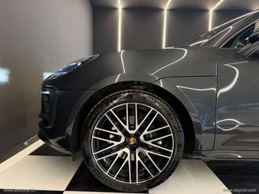 Porsche Macan Electrique Base — photo 7
