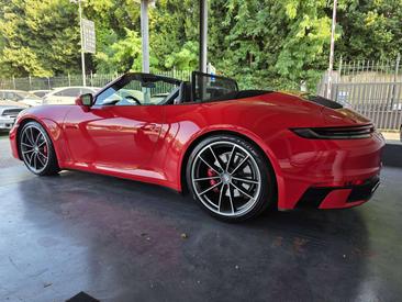 Porsche 992 I Carrera 4S — photo 5