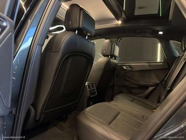 Porsche Macan Electrique Base — photo 10