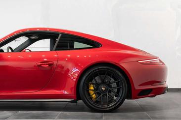 Porsche 991 II GTS — photo 10
