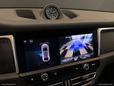 Porsche Macan Electrique Base — photo 12