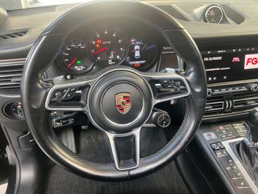Porsche Macan Electrique GTS — photo 9
