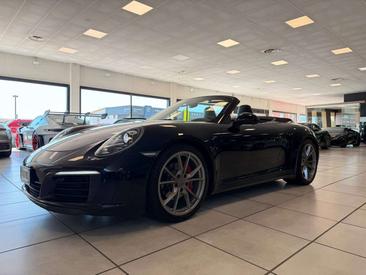 Porsche 991 Carrera 4 — photo 4