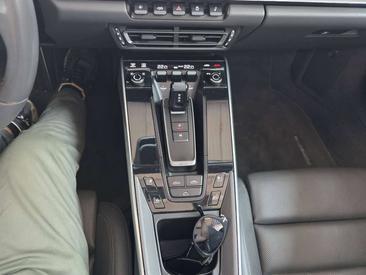 Porsche 992 I Carrera 4S — photo 20