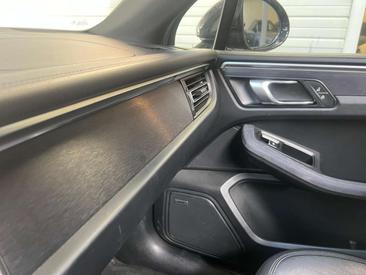 Porsche Macan Electrique GTS — photo 15