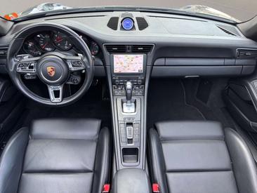 Porsche 991 II Targa 4 — photo 10