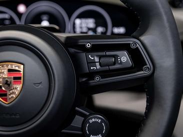 Porsche Taycan Black Edition — photo 22