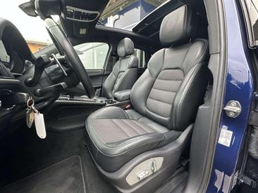 Porsche Macan Electrique Base — photo 10