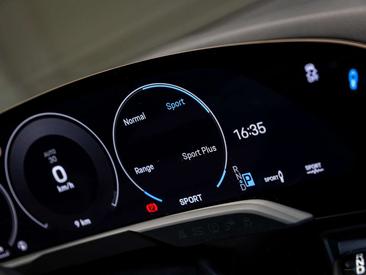 Porsche Taycan Black Edition — photo 29
