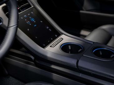 Porsche Taycan Black Edition — photo 34