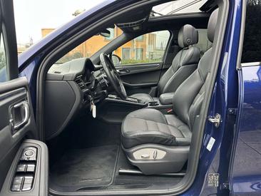 Porsche Macan Electrique Base — photo 29