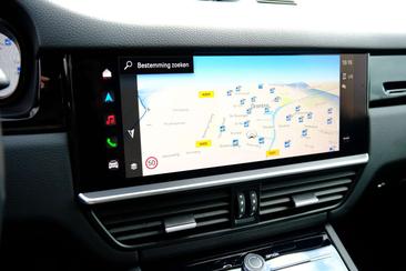 Porsche Cayenne III E-Hybrid Platinum Edition — photo 24