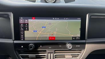 Porsche Macan Electrique Base — photo 43