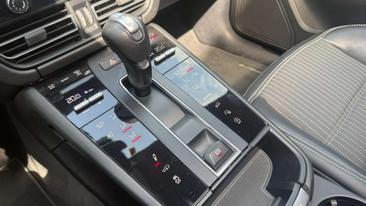 Porsche Macan Electrique Base — photo 48