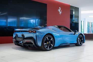 Ferrari SF90 Spider — photo 3