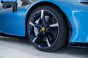 Ferrari SF90 Spider — photo 9