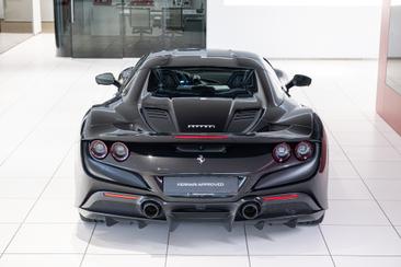 Ferrari F8 Spider — photo 16