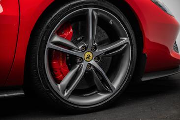 Ferrari 296 GTS — photo 13