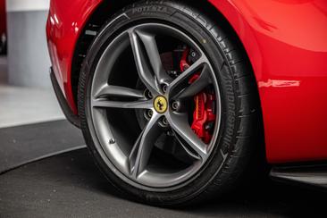 Ferrari 296 GTS — photo 14