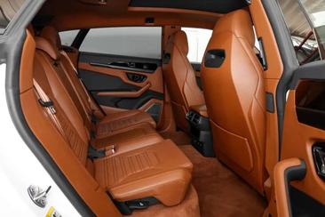 Lamborghini Urus — photo 7
