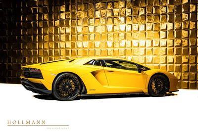 Lamborghini Aventador