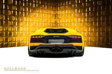 Lamborghini Aventador — photo 4