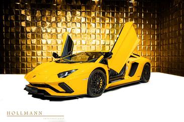 Lamborghini Aventador — photo 7