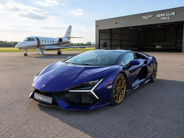 Lamborghini Revuelto — photo 3