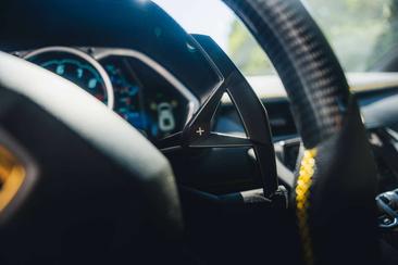 Lamborghini Aventador — photo 15