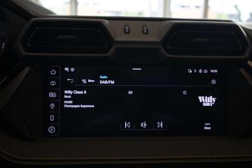 Lamborghini Urus SE — photo 28