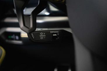 Lamborghini Urus SE — photo 35