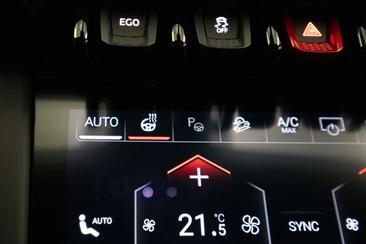 Lamborghini Urus SE — photo 38