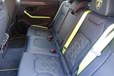 Lamborghini Urus — photo 12