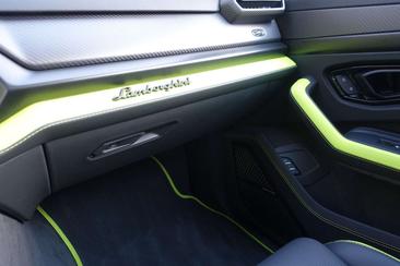 Lamborghini Urus — photo 14