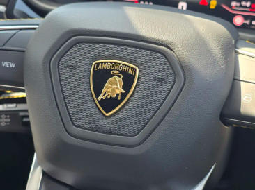 Lamborghini Urus Urus SE — photo 16