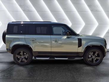Land Rover Defender 110 X-Dynamic HSE Awd 3.0d I6 Mhev 300cv Auto — photo 5