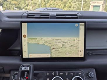 Land Rover Defender 110 X-Dynamic HSE Awd 3.0d I6 Mhev 300cv Auto — photo 11