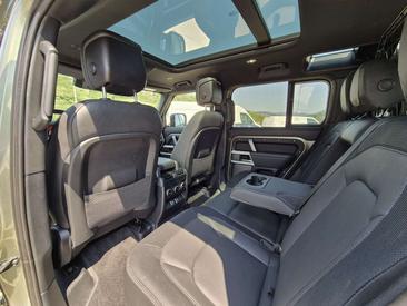 Land Rover Defender 110 X-Dynamic HSE Awd 3.0d I6 Mhev 300cv Auto — photo 23