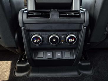 Land Rover Defender 110 X-Dynamic HSE Awd 3.0d I6 Mhev 300cv Auto — photo 25