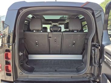 Land Rover Defender 90 X-Dynamic HSE Awd 3.0d I6 Mhev 300cv Auto — photo 12
