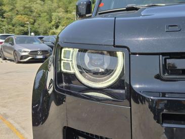 Land Rover Defender 90 X-Dynamic HSE Awd 3.0d I6 Mhev 300cv Auto — photo 17