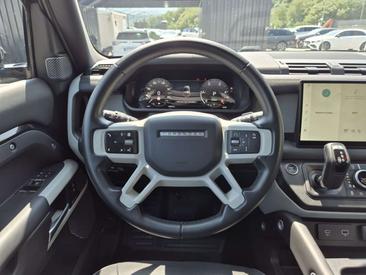 Land Rover Defender 90 X-Dynamic HSE Awd 3.0d I6 Mhev 300cv Auto — photo 18