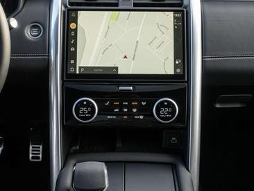 Land Rover Discovery D300 Dynamic HSE PANO LED STANDHZG — photo 13