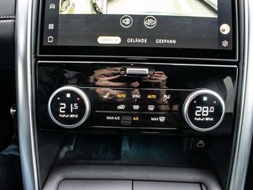 Land Rover Discovery D300 Dynamic HSE PANO LED STANDHZG — photo 6