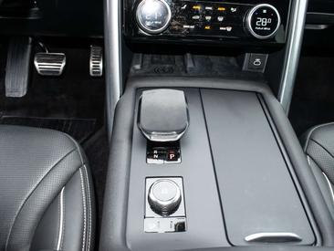 Land Rover Discovery D300 Dynamic HSE PANO LED STANDHZG — photo 13