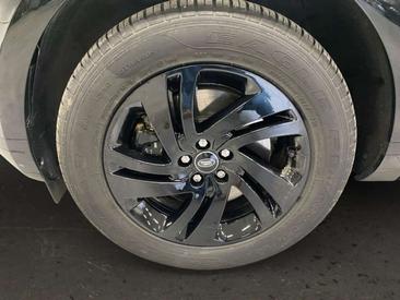 Land Rover Range Rover Evoque P270e S — photo 10