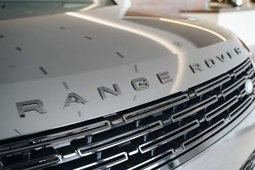 Land Rover Range Rover Sport P550e Hybrid Argent — photo 4